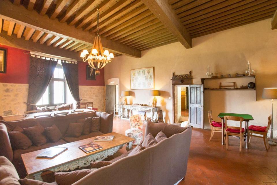 Chateau De Pleneselve Bon-Encontre ภายนอก รูปภาพ