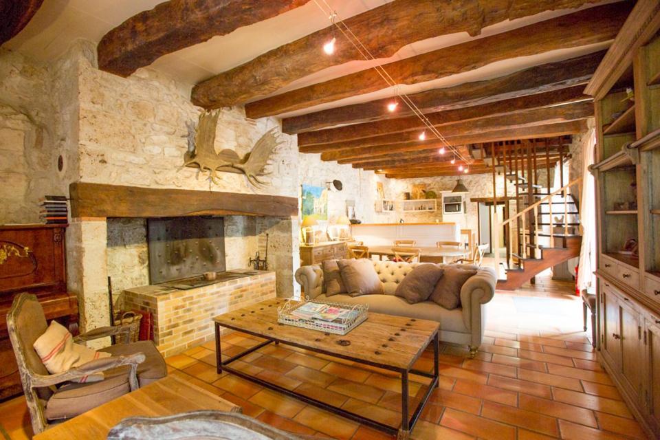 Chateau De Pleneselve Bon-Encontre ภายนอก รูปภาพ