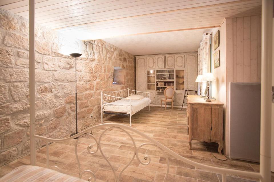 Chateau De Pleneselve Bon-Encontre ภายนอก รูปภาพ